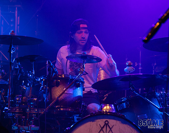 _KMW8201